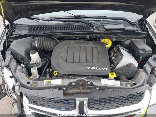 2C4RDGBG2FR684370 Dodge Grand Caravan Se Plus
