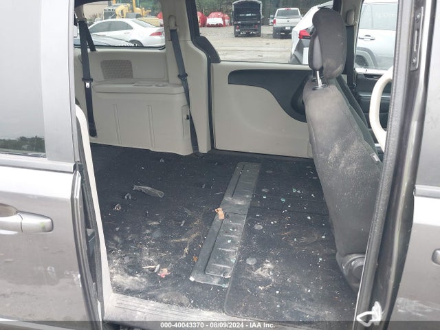 2C4RDGBG2FR684370 Dodge Grand Caravan Se Plus