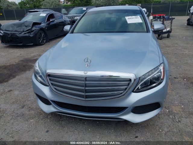 55SWF4JB9HU183085 Mercedes-Benz C 300 Luxury/sport