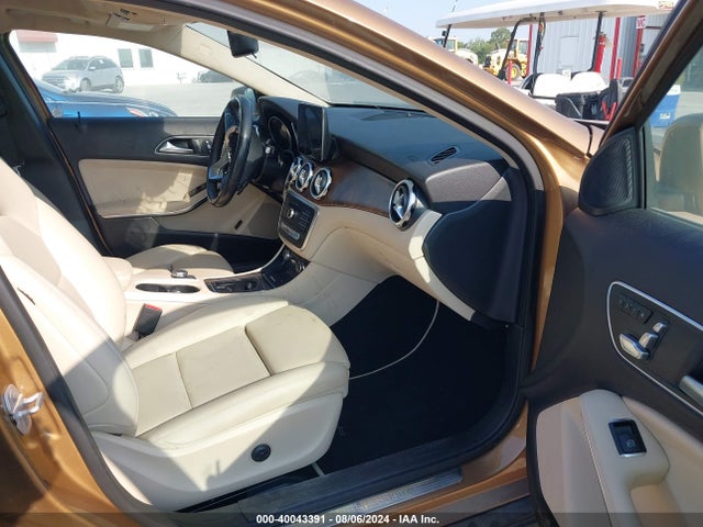 Mercedes-Benz GLA 250 2018 WDCTG4EB6JJ417803 Image 5