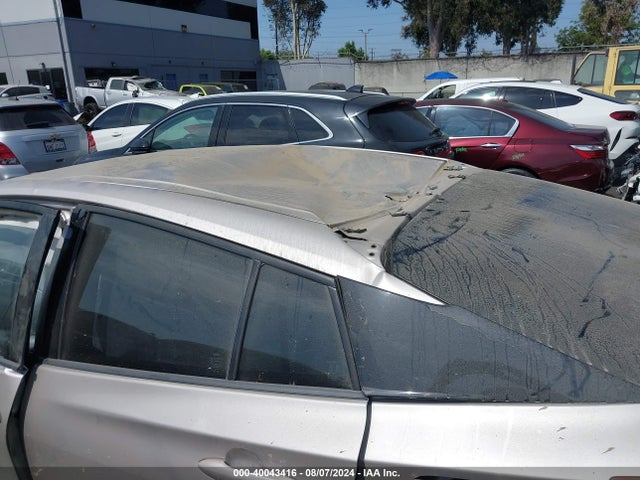 Toyota Prius Prime Premium 2017 JTDKARFP8H3067714 Image 17