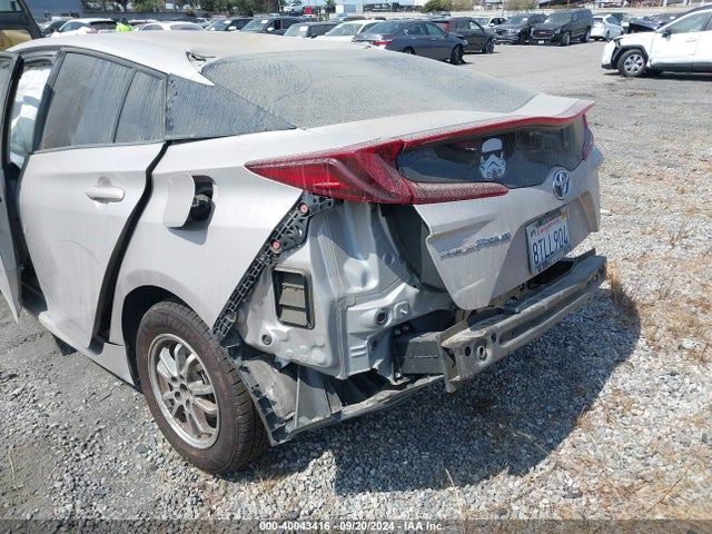 Toyota Prius Prime Premium 2017 JTDKARFP8H3067714 Image 3