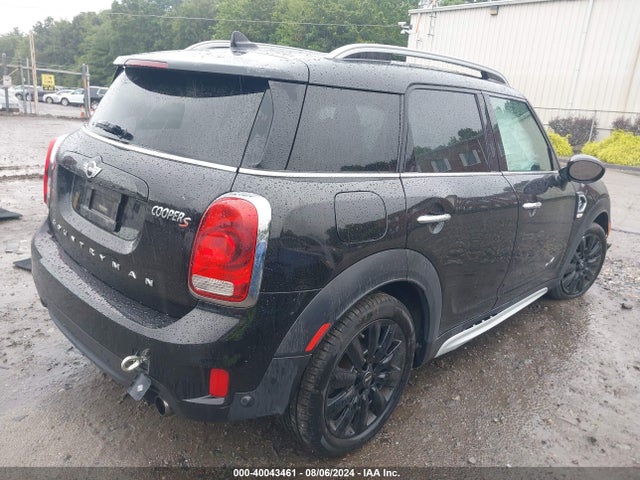2018 MINI COUNTRYMAN WMZYT5C3XJ3E62162 Photo 3