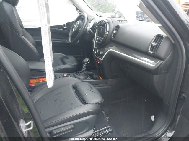 2018 MINI COUNTRYMAN WMZYT5C3XJ3E62162 Photo 4