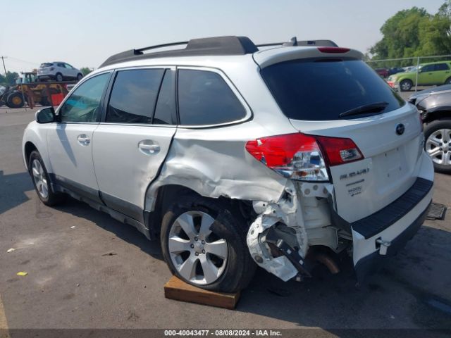 4S4BRBCC3E3302755 Subaru Outback 2.5i Premium
