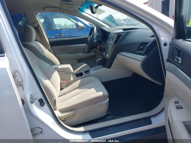 4S4BRBCC3E3302755 Subaru Outback 2.5i Premium