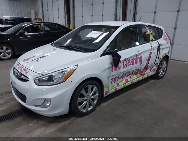 Hyundai ACCENT SE 2014 KMHCU5AE4EU146096 Image 2