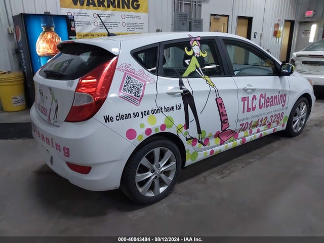 Hyundai ACCENT SE 2014 KMHCU5AE4EU146096 Image 4