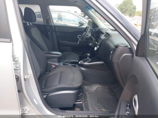 KIA SOUL + 2018 KNDJP3A5XJ7535079 Image 5