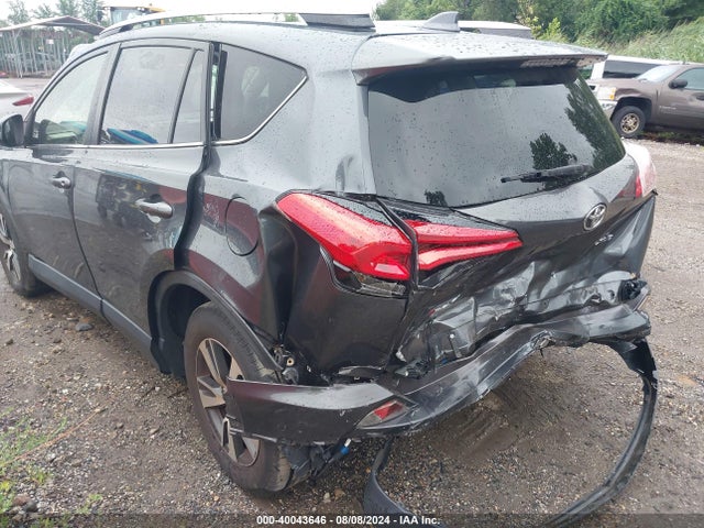 Toyota Rav4 Xle 2017 JTMWFREVXHD100838 Image 17