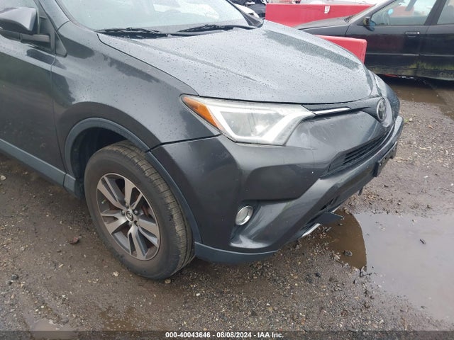 Toyota Rav4 Xle 2017 JTMWFREVXHD100838 Image 19