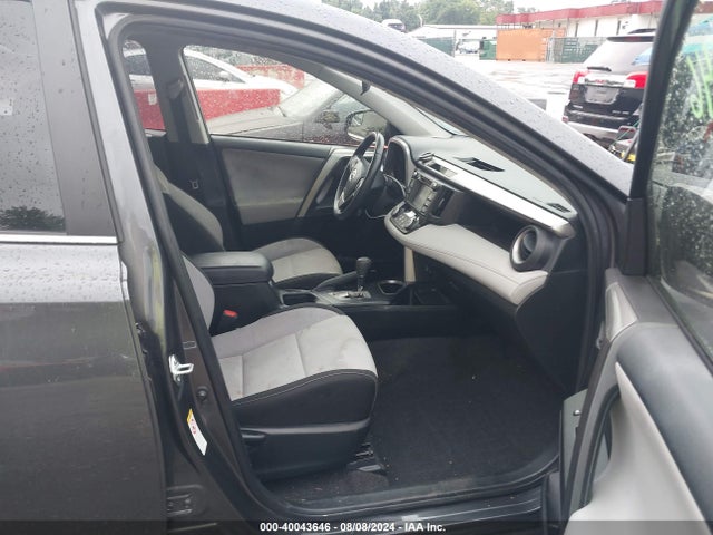 Toyota Rav4 Xle 2017 JTMWFREVXHD100838 Image 5