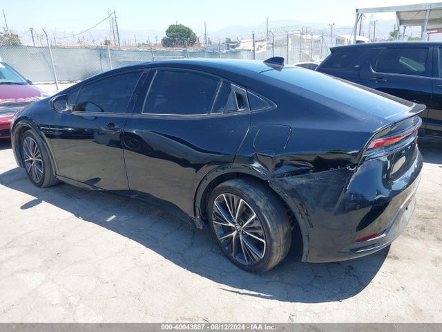 Toyota PRIUS XLE 2023 JTDACAAU2P3001727 Image 3