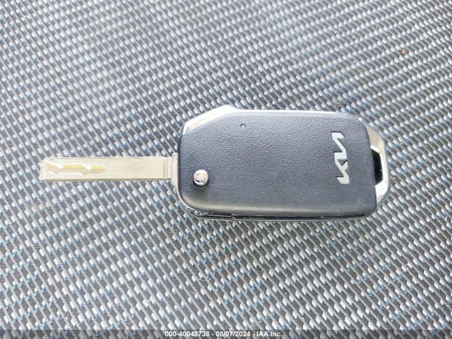 KNDEPCAA1R7645187 KIA Seltos Lx