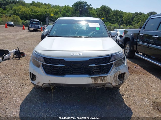 KNDEPCAA1R7645187 KIA Seltos Lx