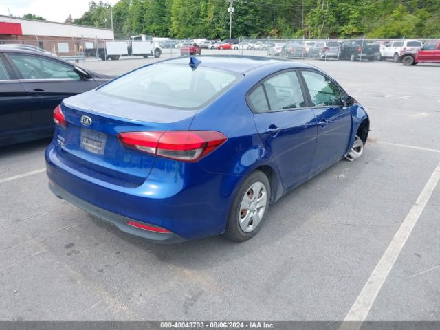 3KPFK4A72JE206257 KIA FORTE LX