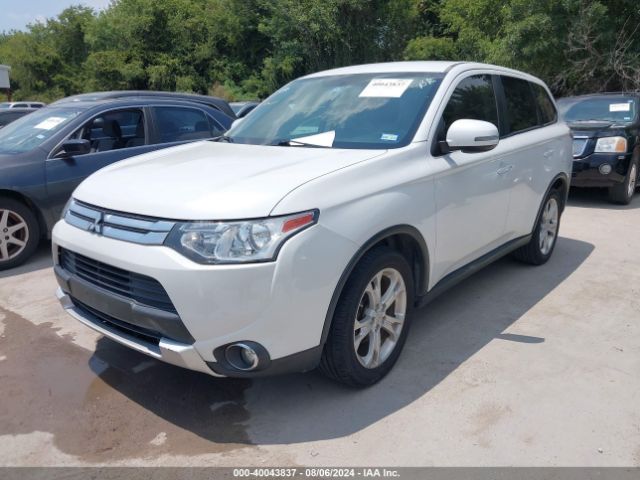 JA4AD3A3XFZ001139 Mitsubishi Outlander Se