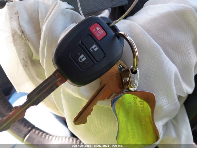 Toyota Rav4 Xle 2016 2T3WFREV4GW280187 Image 11