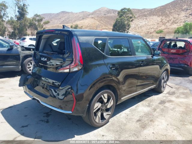KNDJ53AU4P7866357 KIA Soul Gt-line