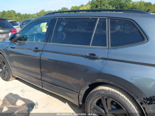 3VVCB7AX4PM079967 Volkswagen Tiguan 2.0t Se R-line Black