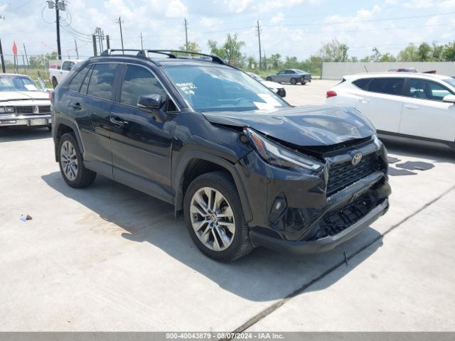 2T3C1RFV4PW252423 auction archive image