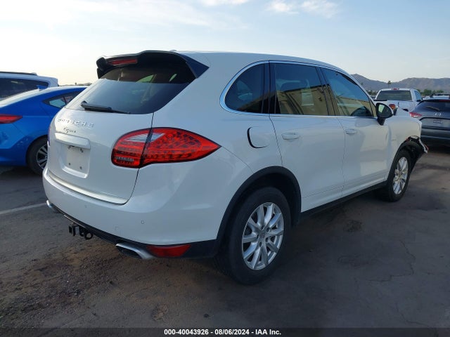 2013 PORSCHE CAYENNE WP1AF2A29DLA41034 Photo 3