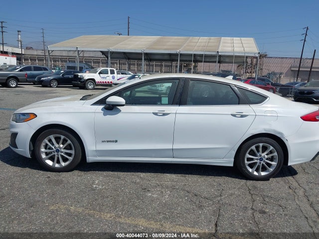 Ford Fusion Hybrid Se 2019 3FA6P0LU7KR200421 Image 14