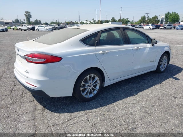 Ford Fusion Hybrid Se 2019 3FA6P0LU7KR200421 Image 4
