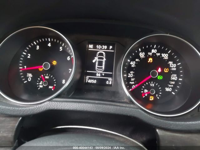 1VWBT7A31HC046865 Volkswagen Passat 1.8t Se