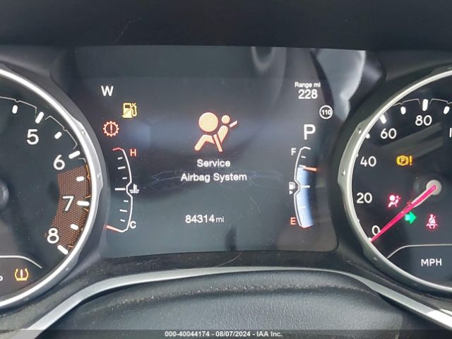 3C4NJDBB9HT650727 Jeep New Compass Latitude 4x4
