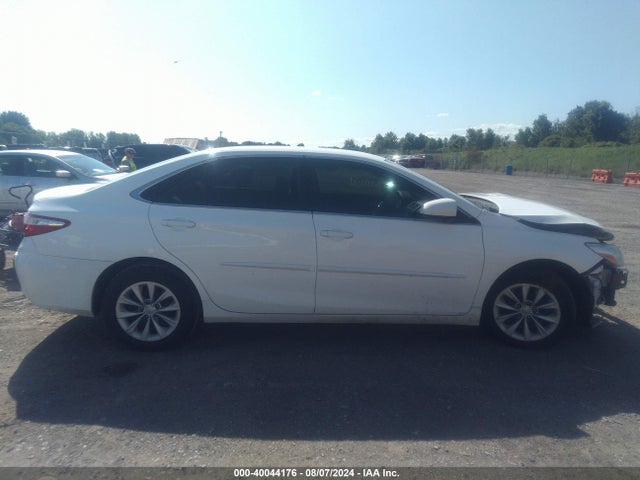 Toyota CAMRY LE 2016 4T4BF1FK1GR546753 Image 14