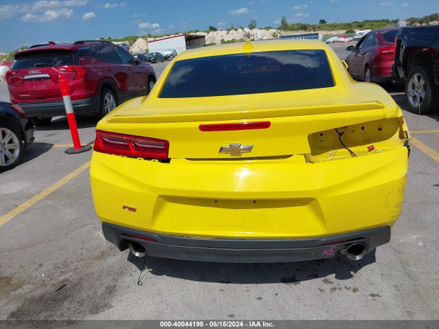 Chevrolet Camaro 1lt 2017 1G1FB1RS8H0200949 Image 17