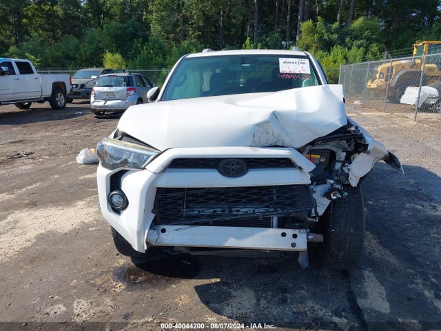 Toyota 4RUNNER SR5 2016 JTEZU5JRXG5125148 Image 13