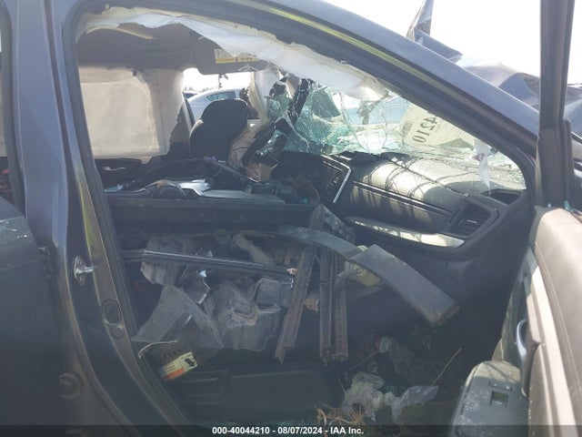 Honda CR-V LX 2019 2HKRW5H31KH411057 Image 5