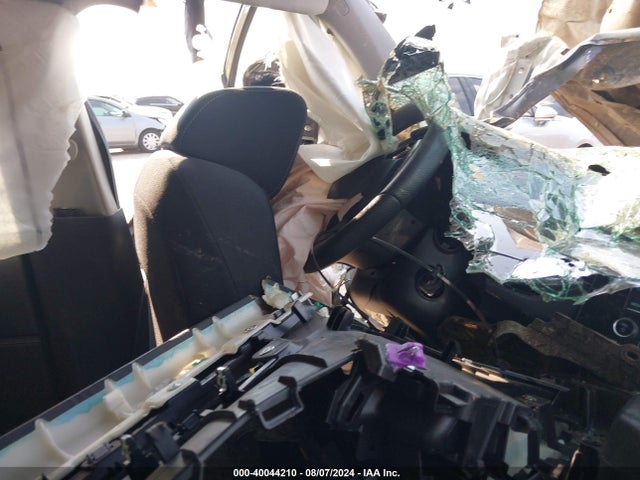 Honda CR-V LX 2019 2HKRW5H31KH411057 Image 7