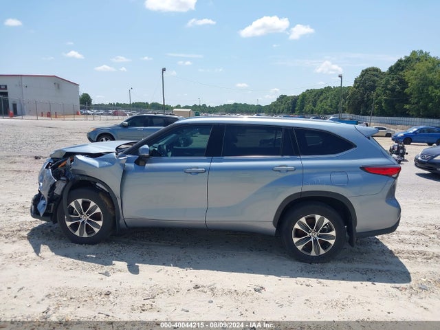 Toyota Highlander Xle 2021 5TDGZRBH6MS086381 Image 14