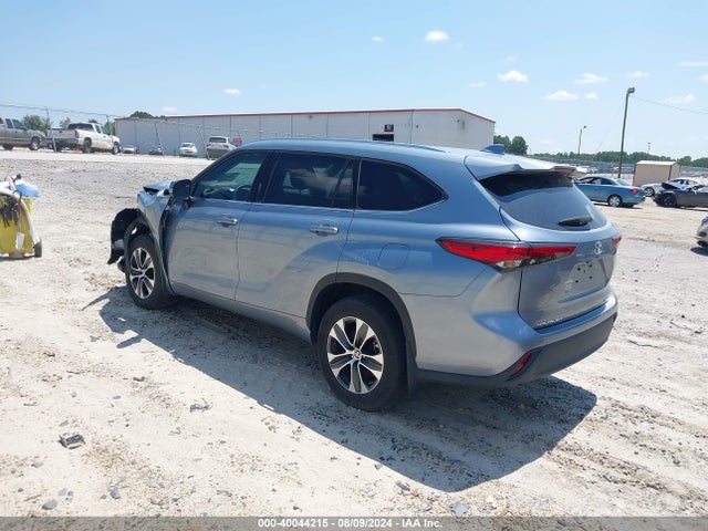 Toyota Highlander Xle 2021 5TDGZRBH6MS086381 Image 3