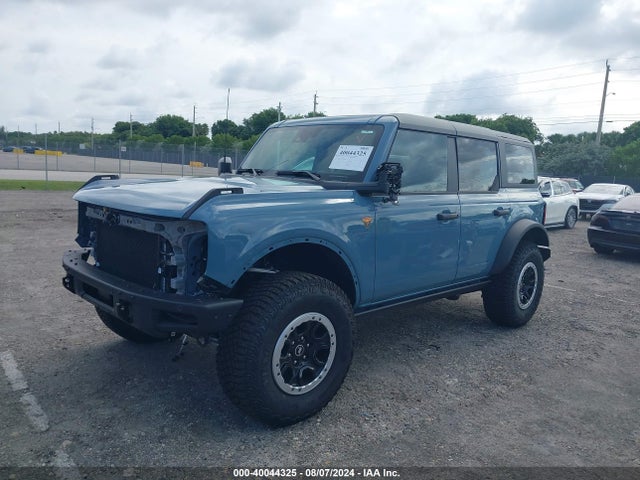 Ford Bronco Badlands 2023 1FMEE5DP5PLC02851 Image 2
