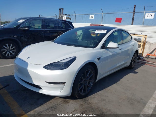 Tesla Model 3 Rear-wheel Drive 2023 5YJ3E1EA2PF432509 Image 2