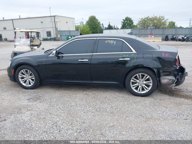 Chrysler 300C 2015 2C3CCAEGXFH779920 Image 14