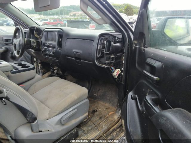 1GCNKNEC6JZ370852 Chevrolet Silverado 1500 Wt