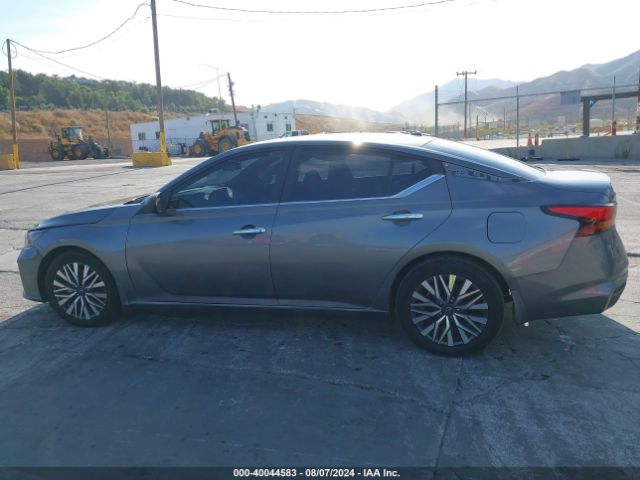 1N4BL4DV1RN328837 Nissan Altima Sv Fwd