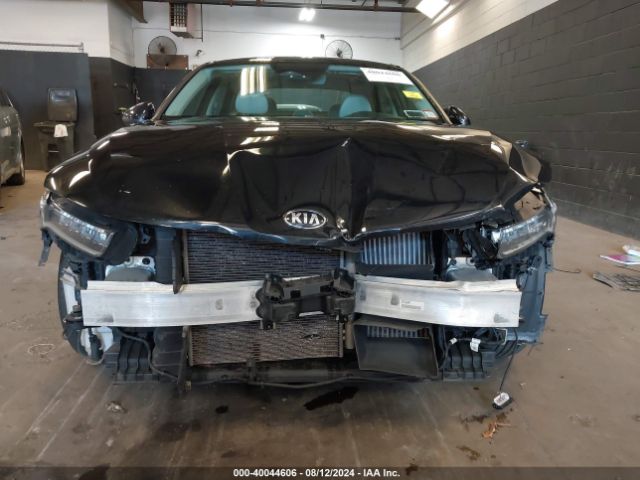 5XXG14J23MG012201 KIA K5 LXS