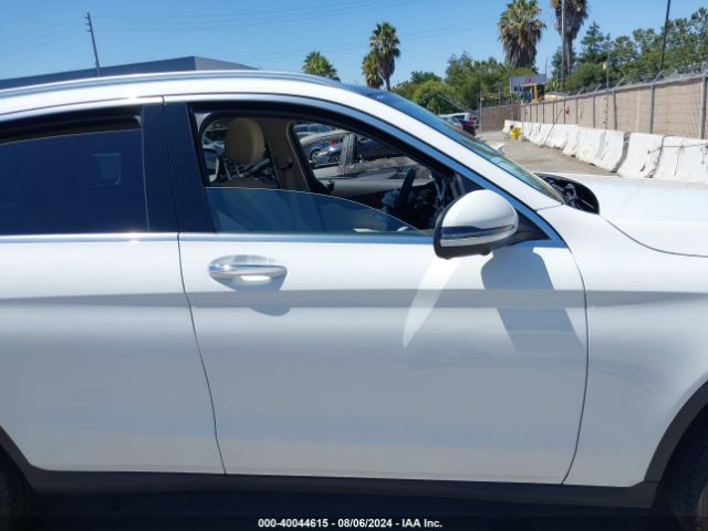 W1N0G8DB4NV388021 Mercedes-Benz Glc 300 Suv