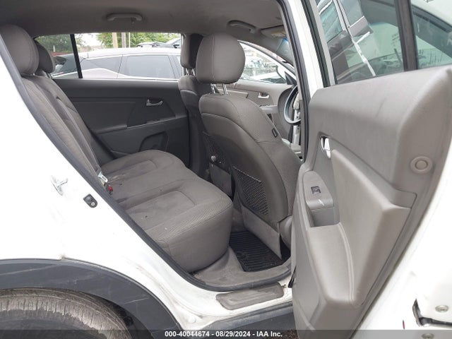 KIA Sportage Lx 2015 KNDPBCAC1F7723875 Image 8