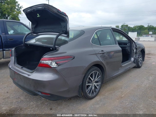 Toyota CAMRY XLE 2024 4T1F11AK1RU911954 Image 4