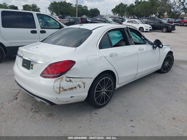 W1KWF8DBXMR646673 Mercedes-Benz C 300 Sedan