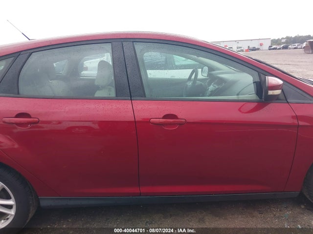 Ford FOCUS SE 2015 1FADP3K25FL318223 Image 13