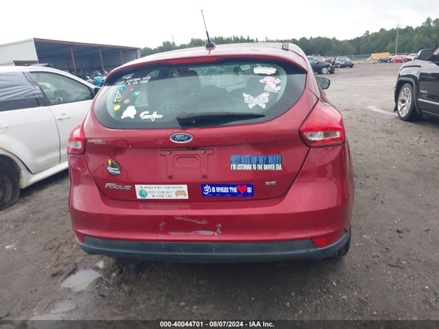 Ford FOCUS SE 2015 1FADP3K25FL318223 Image 16