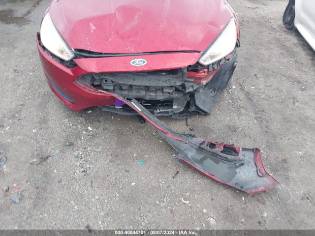 Ford FOCUS SE 2015 1FADP3K25FL318223 Image 17